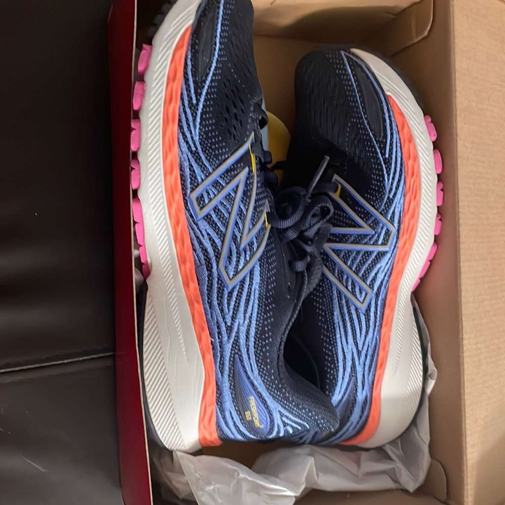New Balance fresh foam running course sneakers